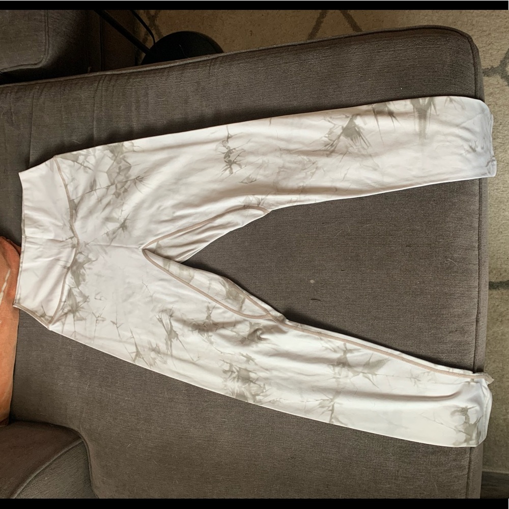 Balance Athletica- OG pant size L